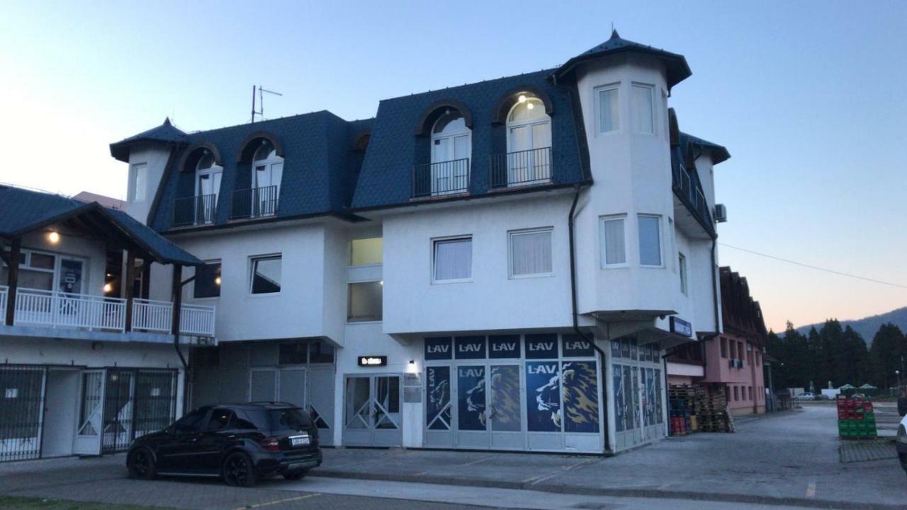Grande Plus Apartment Dzungla Добой Экстерьер фото